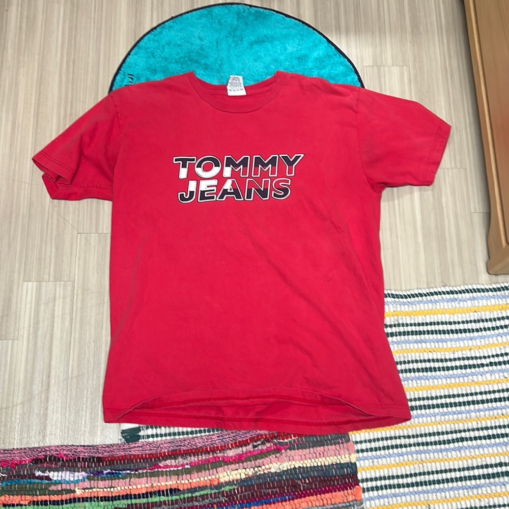 Vintage tshirt. Tommy Hilfiger :)